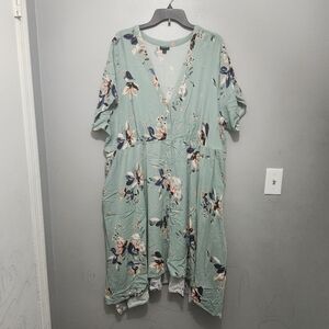 Torrid Women's Floral V-Neck Dress in Green Size 4